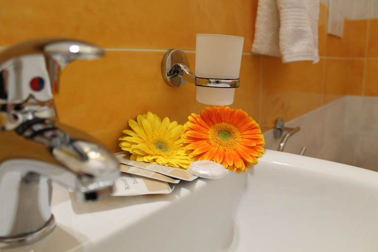 Bathroom 5, B&B Lizia, Lecce