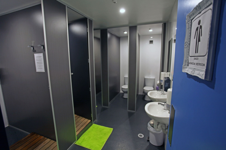 Bathroom 5, Absoloot Hostel Queenstown, Queenstown-Lakes