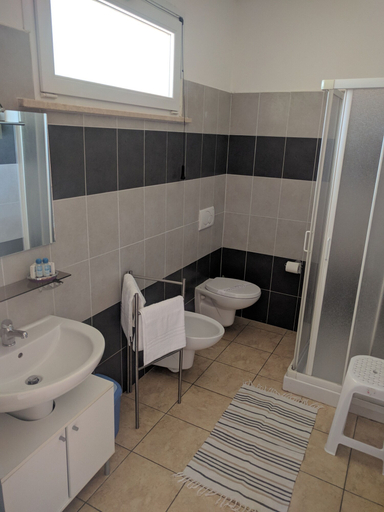 Bathroom, Residence le Rose, Livorno