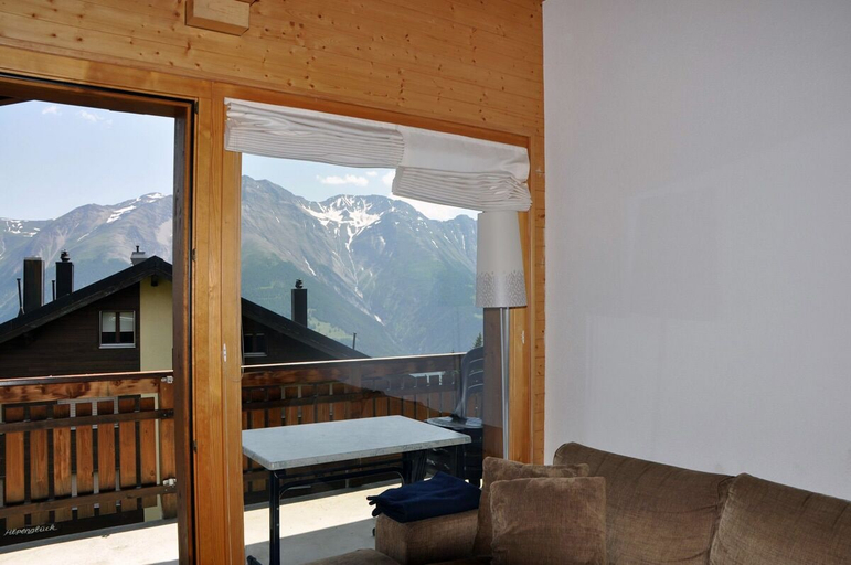 Others 5, Alpengarten 7, Raron