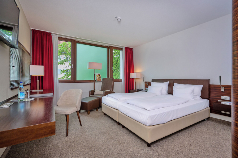 Bedroom 3, Hotel ASAM, Straubing