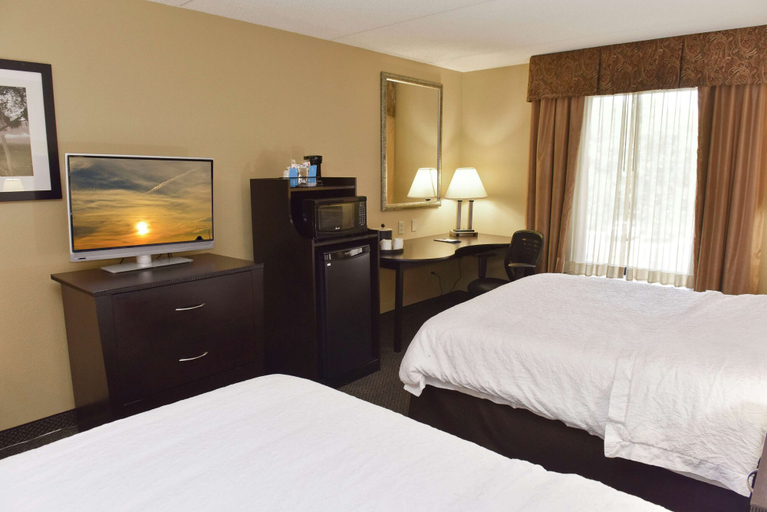 Bedroom 3, Hampton Inn & Suites Alexandria, Rapides