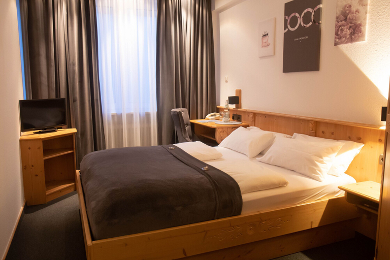 Bedroom 3, Hotel Stadtkrug, Weiden in der Oberpfalz