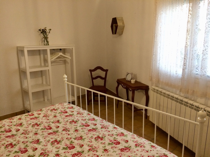 Bedroom 2, Ca la Valentina, Tarragona