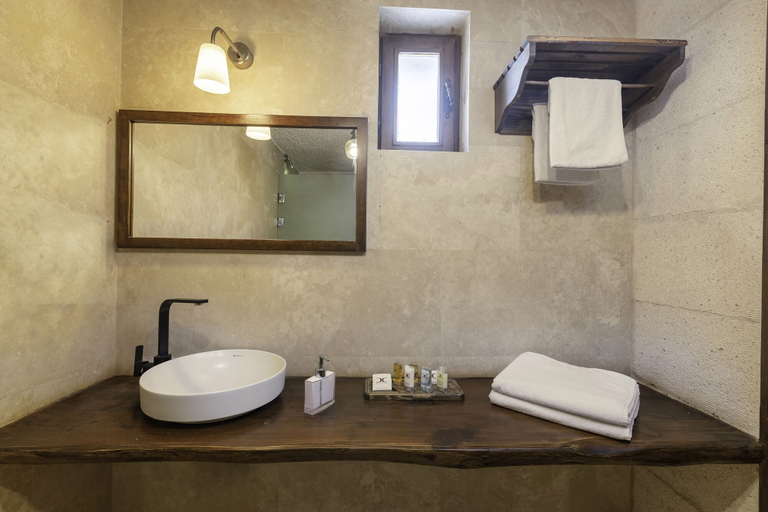 Bathroom 5, Doors Of Cappadocia, Nevşehir