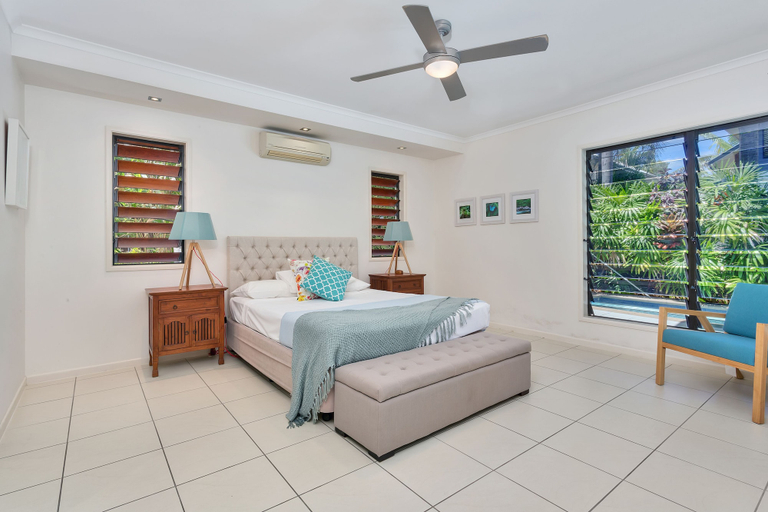 Bedroom 2, Seascape Luxury Beachfront Holiday House, Cairns