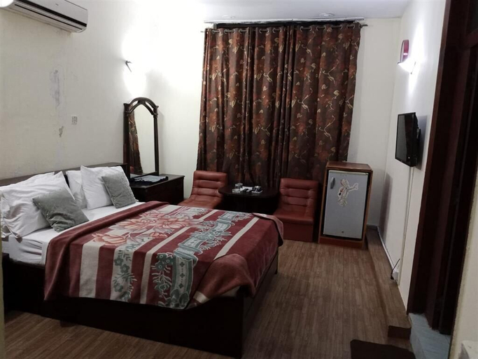 Bedroom 5, Premier Lodge, Islamabad