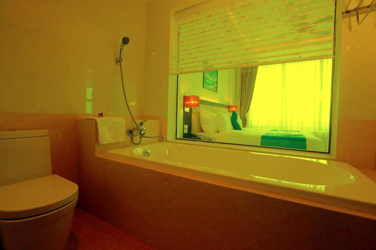 Bathroom 3, Blue Wave Hotel, Cửa Lò