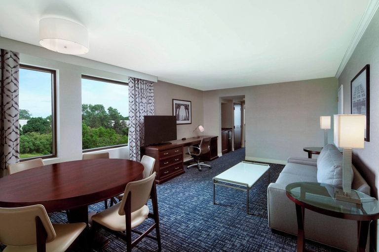 Bedroom 3, Sheraton Suites Philadelphia Airport, Philadelphia