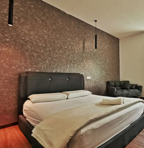 Bedroom 12