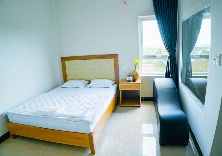 Bedroom 3, Hong Ha Hotel, Pleiku