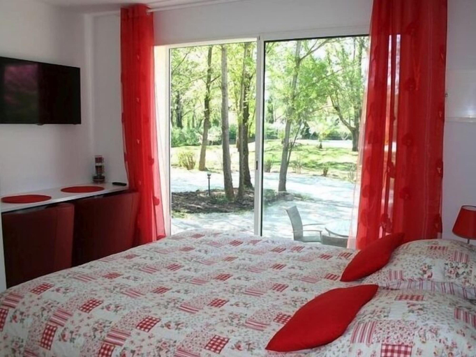 Bedroom 5, A la Verte Campagne, Var
