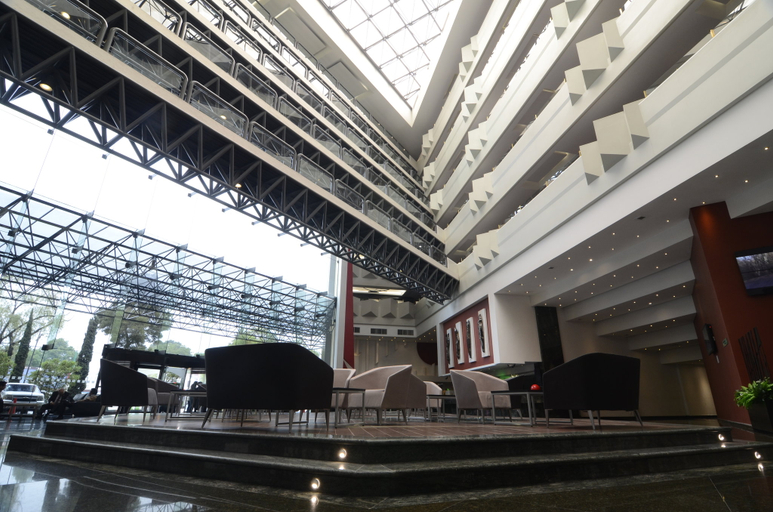 Exterior & Views 2, Holiday Inn MEXICO DALI AIRPORT by IHG, Mexico City