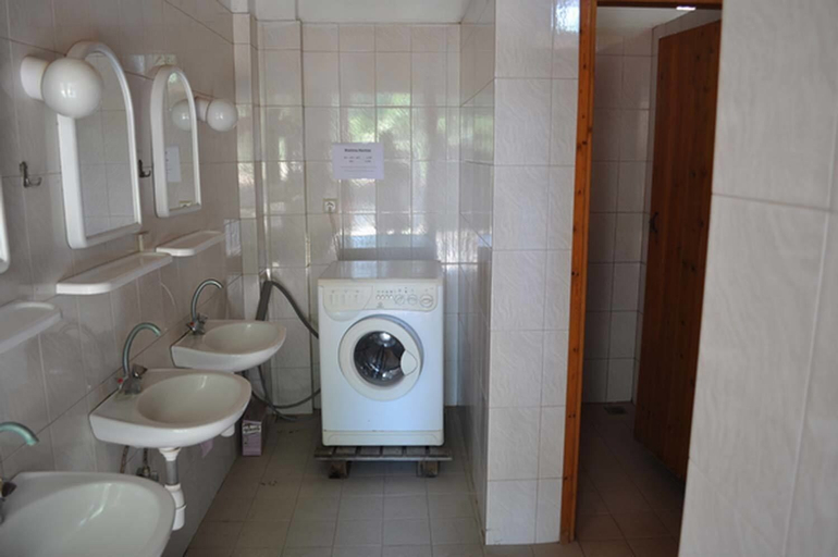 Bathroom 3, Camping Pitsoni, Central Macedonia