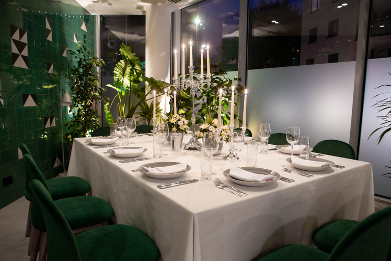 Food & Drinks 4, Holiday Inn LONDON - WHITECHAPEL by IHG, London