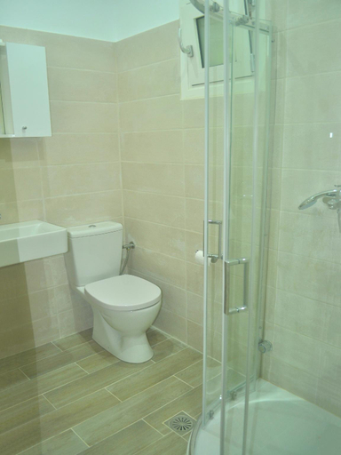 Bathroom 3, Beach house Yannis 3 in Agios Gordios Beach on Corfu, Ionian Islands