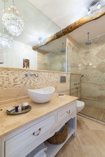 Bathroom 5, LuCe Design Hotel - Special Class, Çeşme