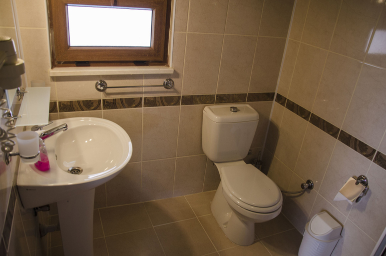 Bathroom 5, Yaprak Hotel, Ortaca