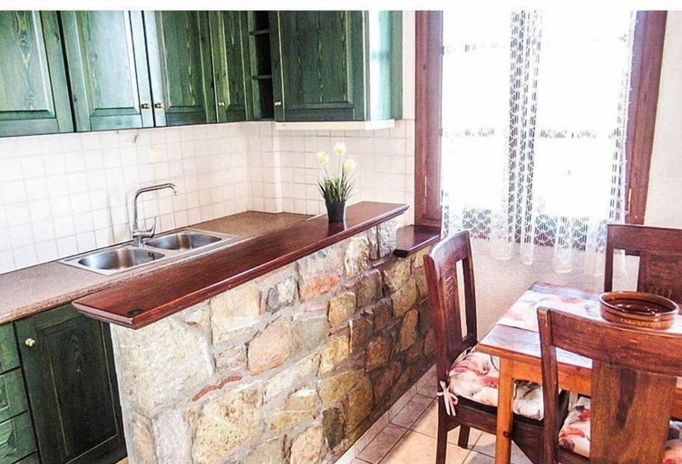 Others 5, Traditional Charming Stone Chalet, Central Greece