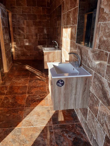 Bathroom 3, Desert Bird Camp, Quaira