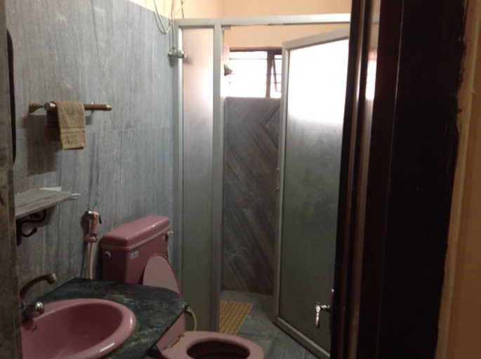 Bathroom 4, Hotel Kameng, Papum Pare