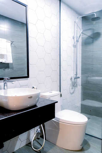 Bathroom 4, Kadupul Hotel, Qui Nhơn