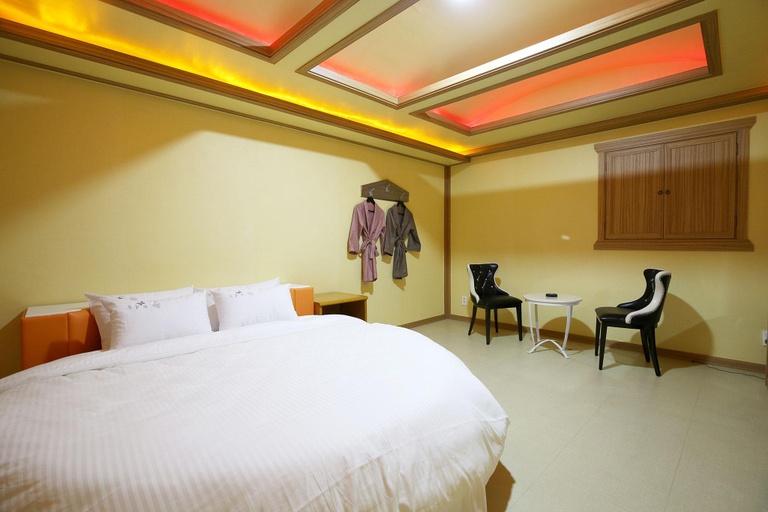 Bedroom 2, Yesan Spatel, Yesan