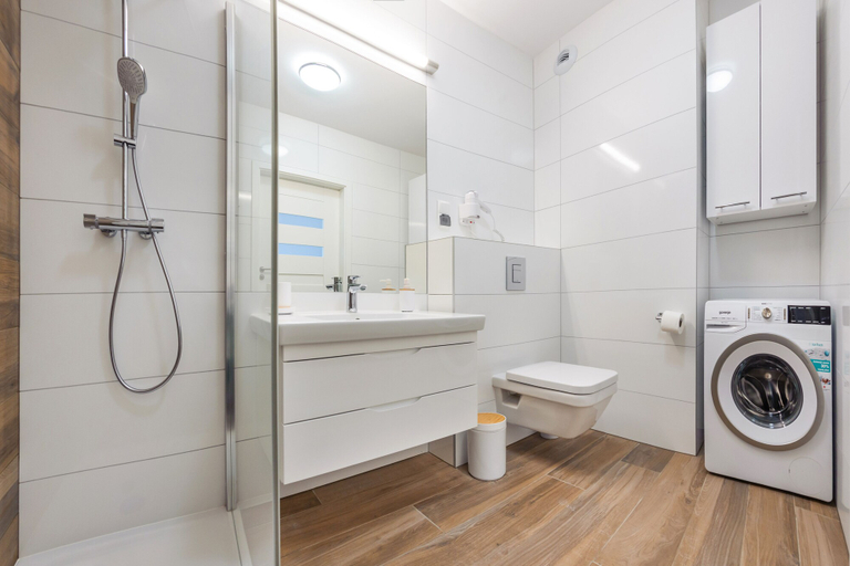 Bathroom 3, Apartamenty Sun & Snow Nadmorskie Tarasy, Kołobrzeg