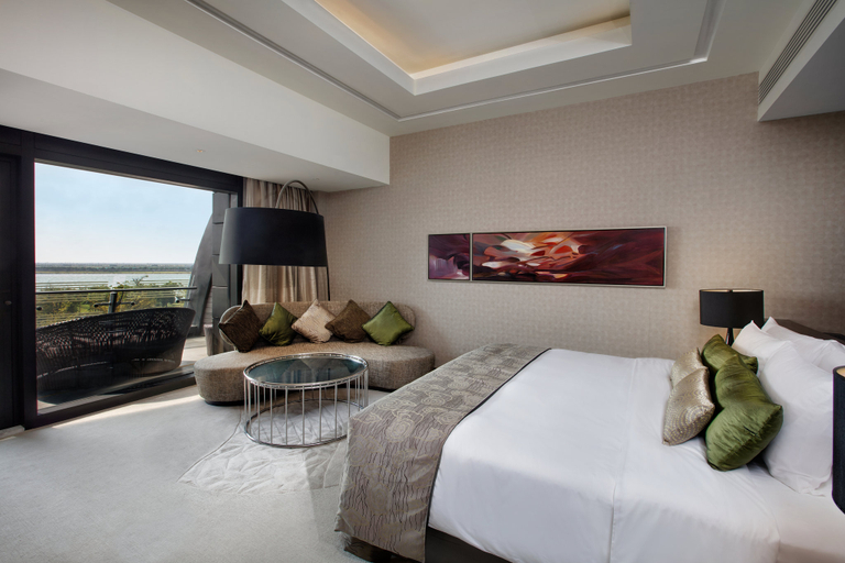 Bedroom 4, InterContinental Hotels SHANGHAI HARBOUR CITY by IHG, Shanghai