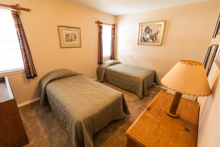 Bedroom 2, Auslander Condominiums, Taos