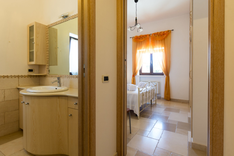 Bathroom 4, Villa Il Saraceno, Brindisi