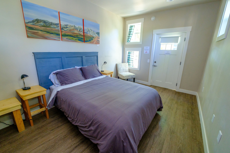 Bedroom 3, Eastside Guesthouse, Inyo