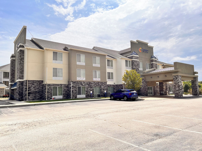 Exterior & Views 2, Comfort Inn & Suites Berea, Madison