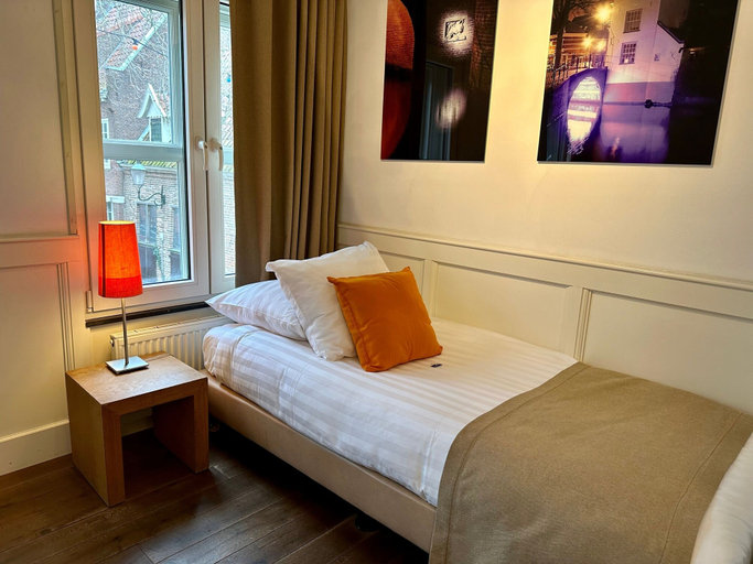 Bedroom 3, Long John’s Hotel, Amersfoort