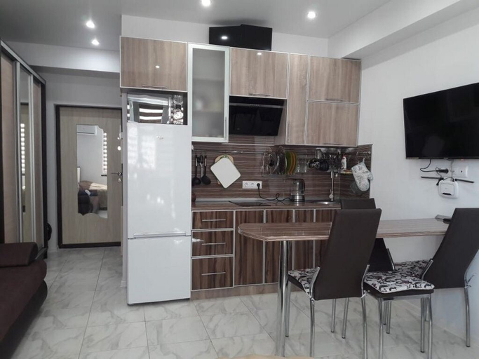 Others 4, Apartment on Demokraticheskaya str 45-27, Sochi gorsovet