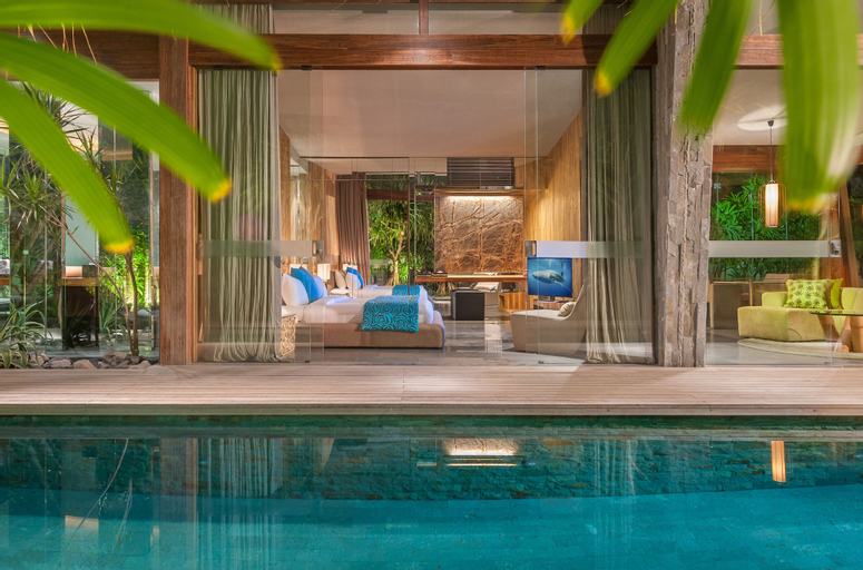 Swimming Pool 11
