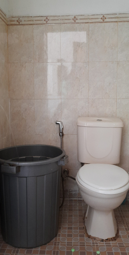 Bathroom, GSN Syariah Guest House, Balikpapan