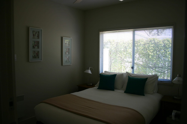 Bedroom 3, Abalina Cottages, Rotary Drive, Alpine - East