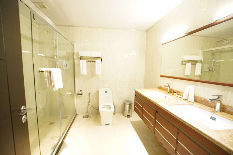 Bathroom 5, Best Western Premier Dynasty, Addis Abeba