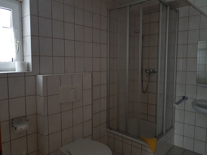 Bathroom, Gasthof & Pension Zur Friedenseiche, Bautzen