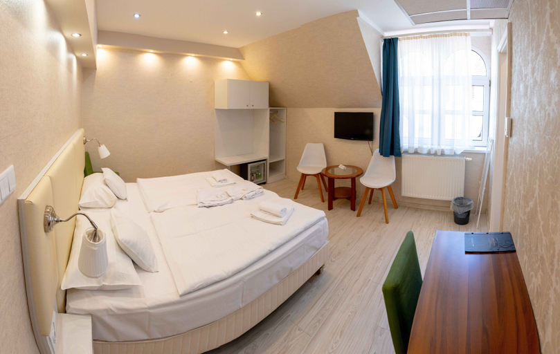 Bedroom 3, Bastya Conference and Wellness Hotel, Miskolci