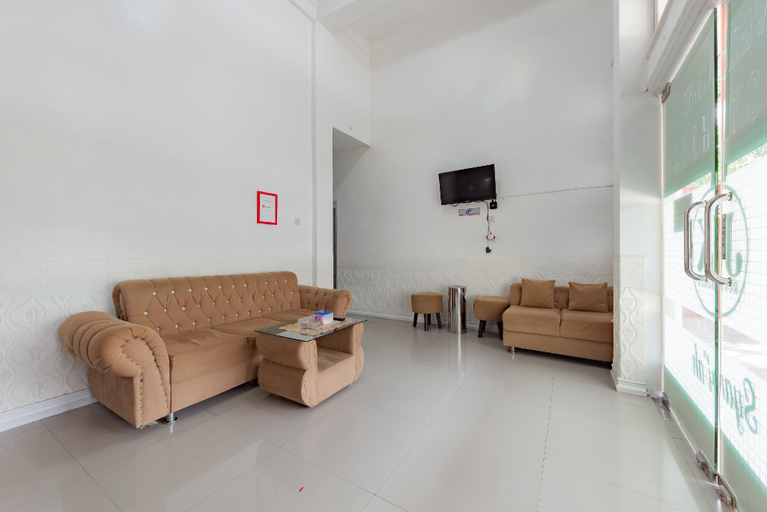 Public Area 3, RedDoorz Syariah @ JK Residence Pahlawan Buntok, South Barito