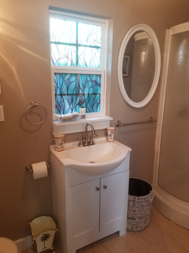 Bathroom 4, Come Friday Cottages on the Bay, Galveston