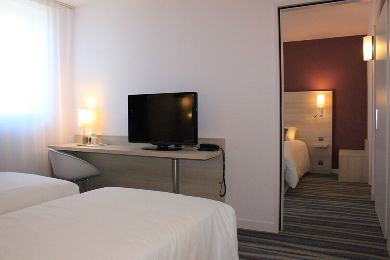 Bedroom 3, Brit Hotel Vendee Mer, Vendée