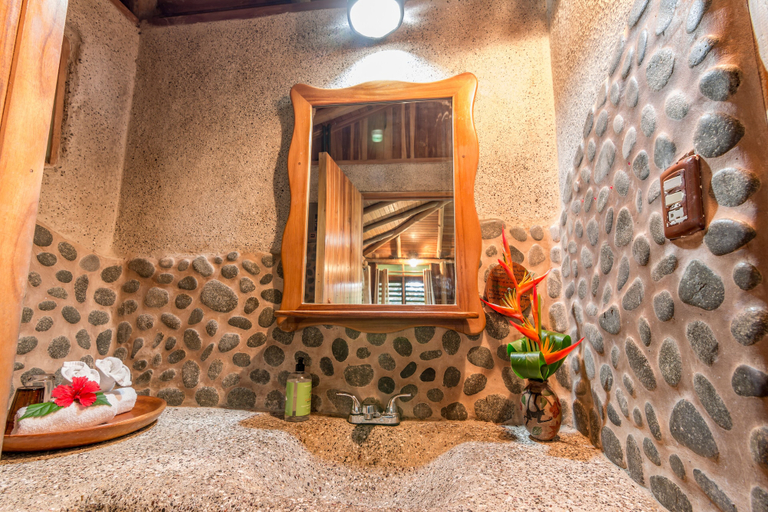 Bathroom 4, La Cusinga Lodge, Osa