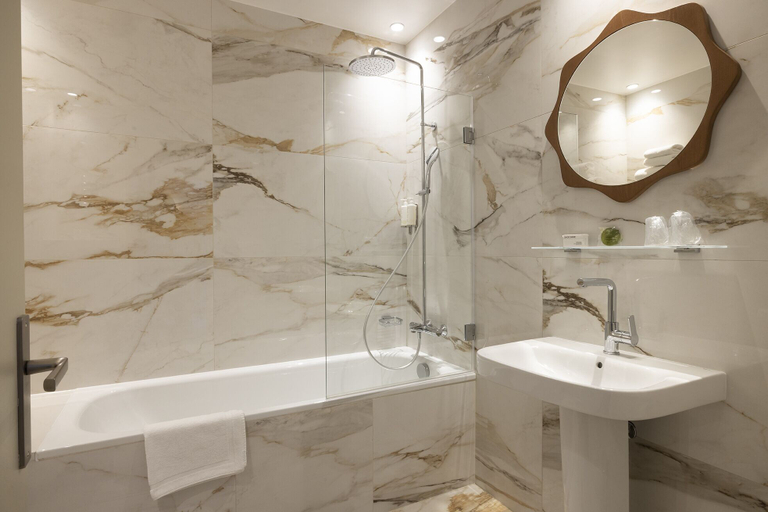 Bathroom 4, Hôtel Michelet Odeon, Paris