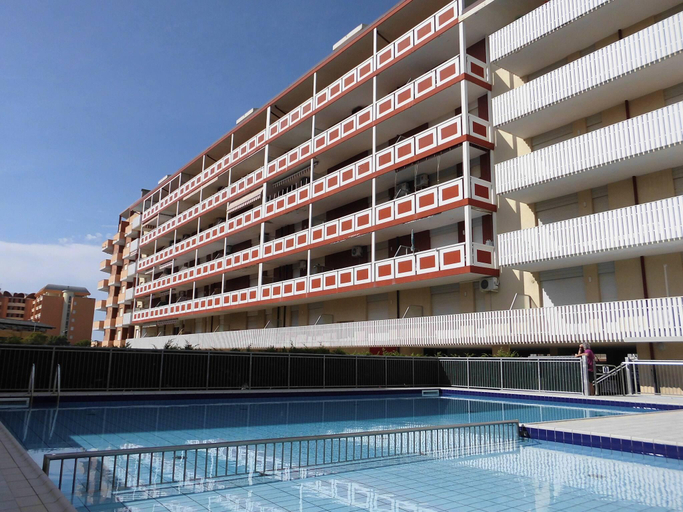 Others 5, Apartment For 5 - Ac - Terrace - Swimming pool, Venezia