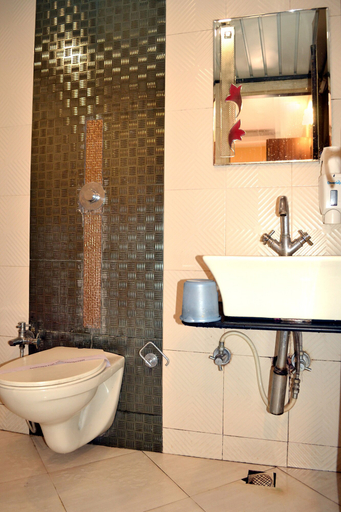 Bathroom 4, Hotel Swagat, Sirohi