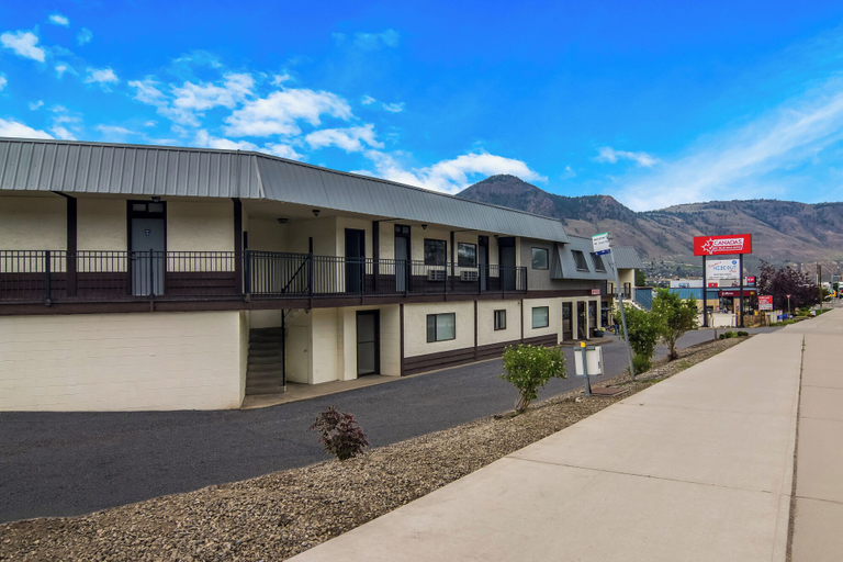Exterior & Views 2, Canadas Best Value Inn & Suites Kamloops, Thompson-Nicola