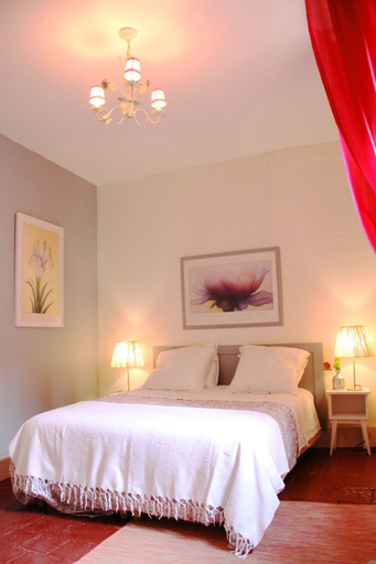 Bedroom 4, Ombre Rose, Haute-Garonne